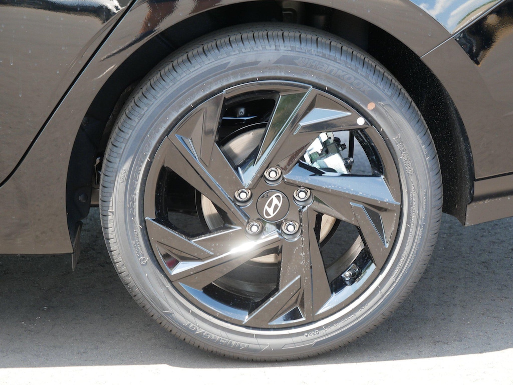 New 2026 Hyundai Elantra SEL Sport Sedan
