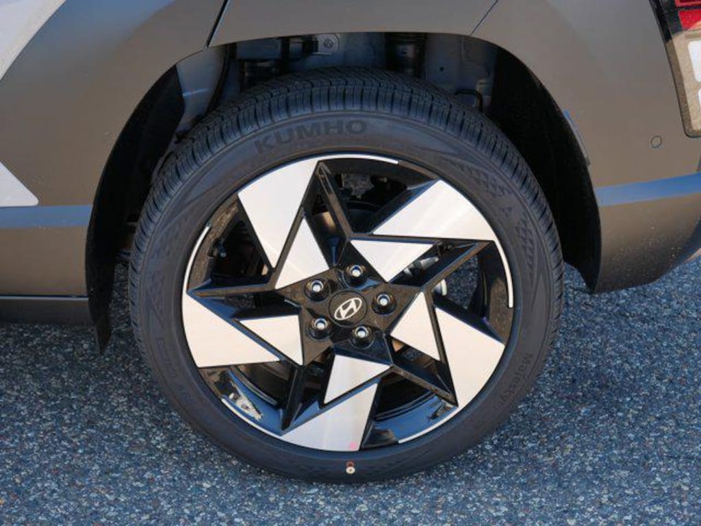 New 2026 Hyundai Kona Limited SUV