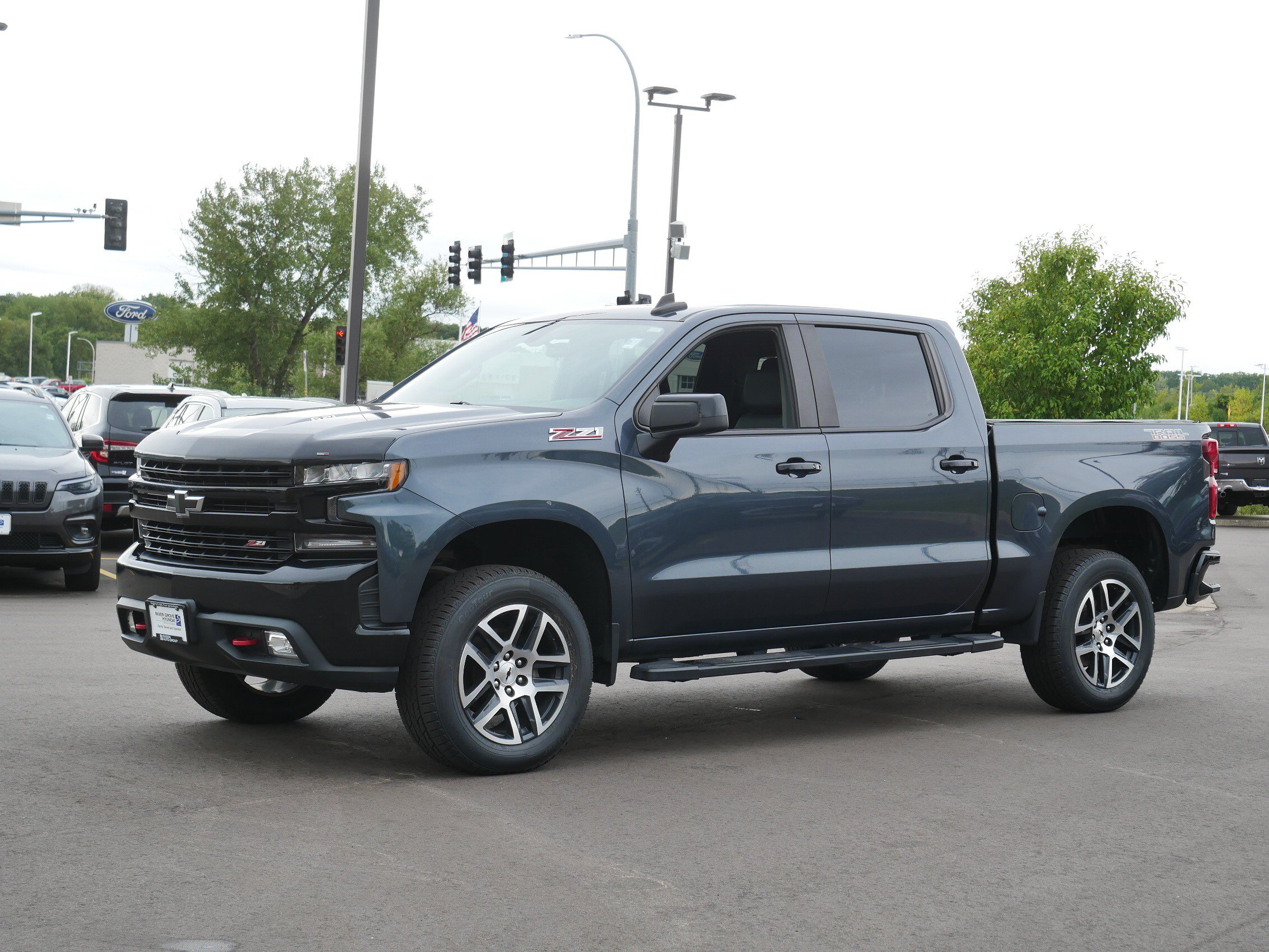 Used 2020 Chevrolet Silverado 1500 LT Trail Boss with VIN 1GCPYFEL6LZ225245 for sale in Inver Grove Heights, Minnesota