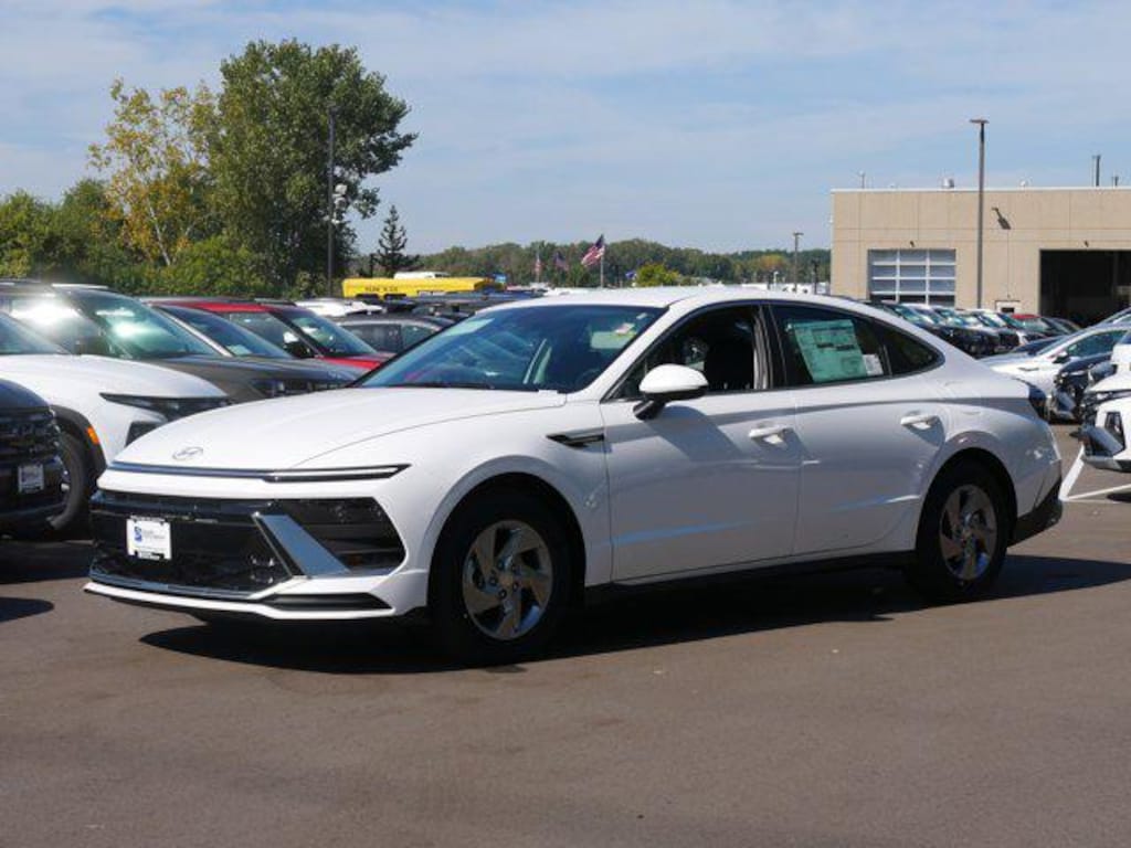 New 2025 Hyundai Sonata SE Sedan