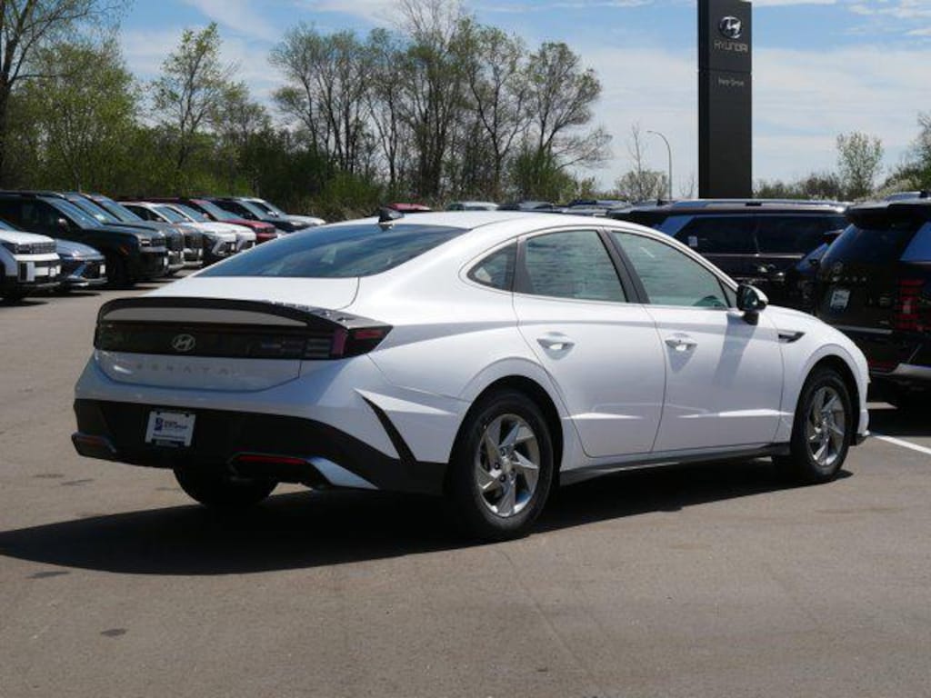 New 2026 Hyundai Sonata SE Sedan