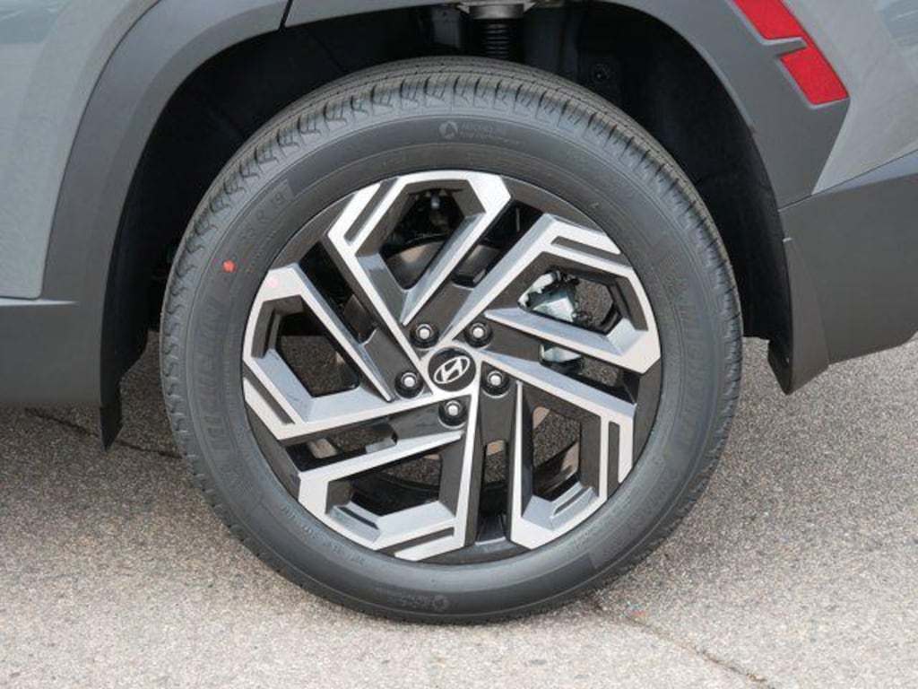 New 2026 Hyundai Tucson Limited AWD SUV