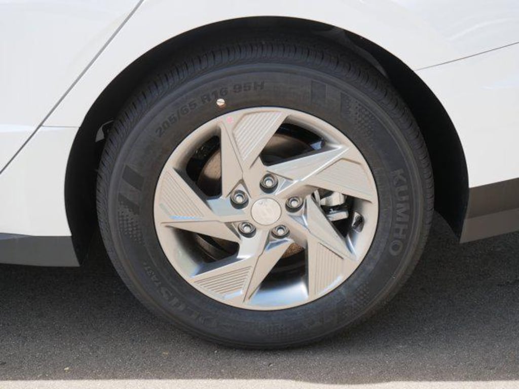 New 2026 Hyundai Sonata SE Sedan