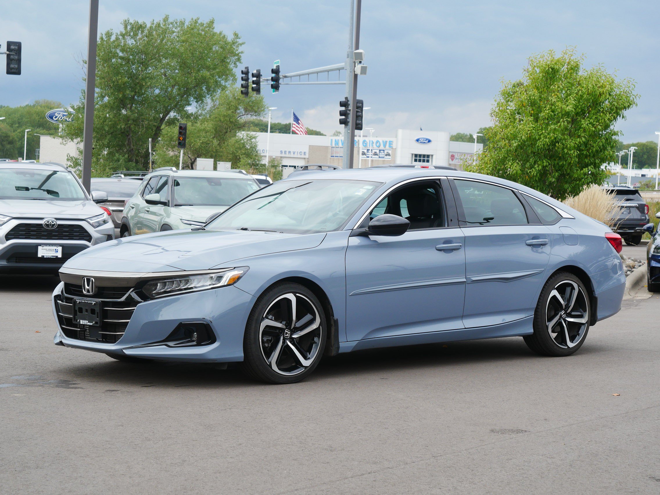 Used 2022 Honda Accord Sport with VIN 1HGCV1F38NA081080 for sale in Inver Grove Heights, Minnesota