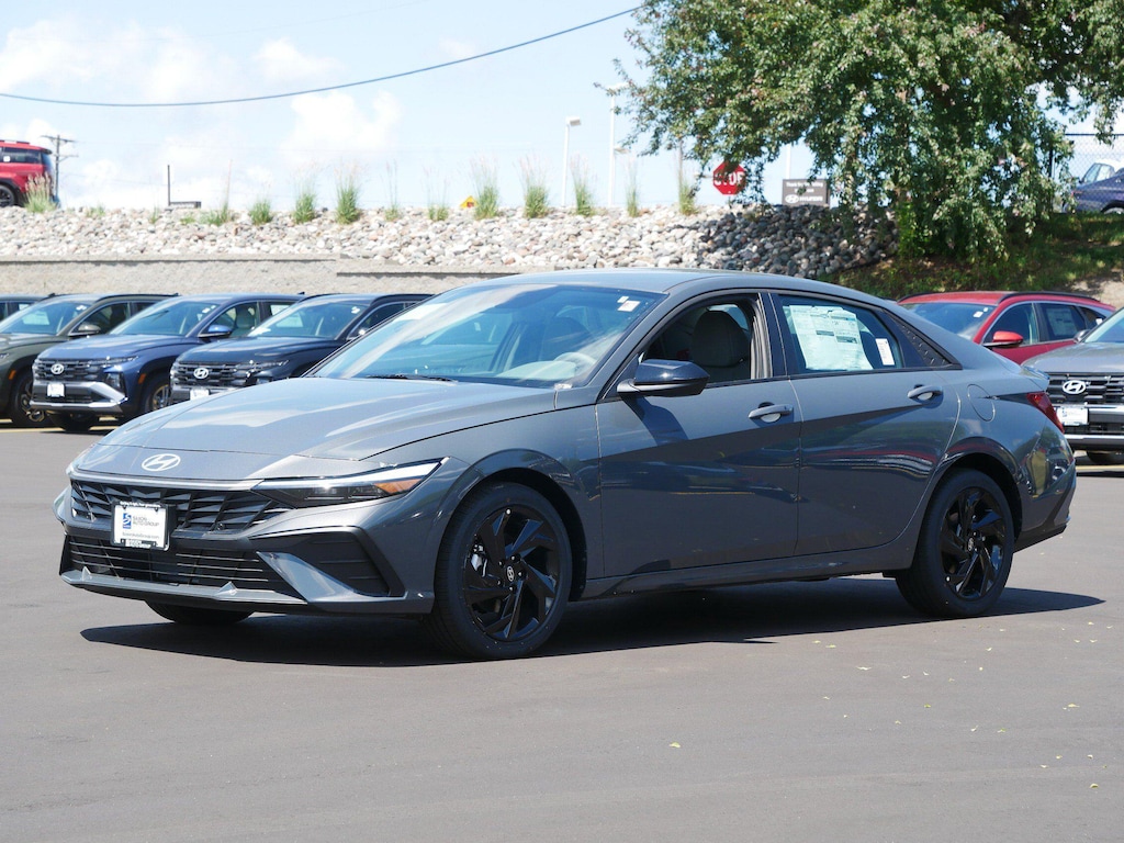 New 2026 Hyundai Elantra SEL Sport Sedan