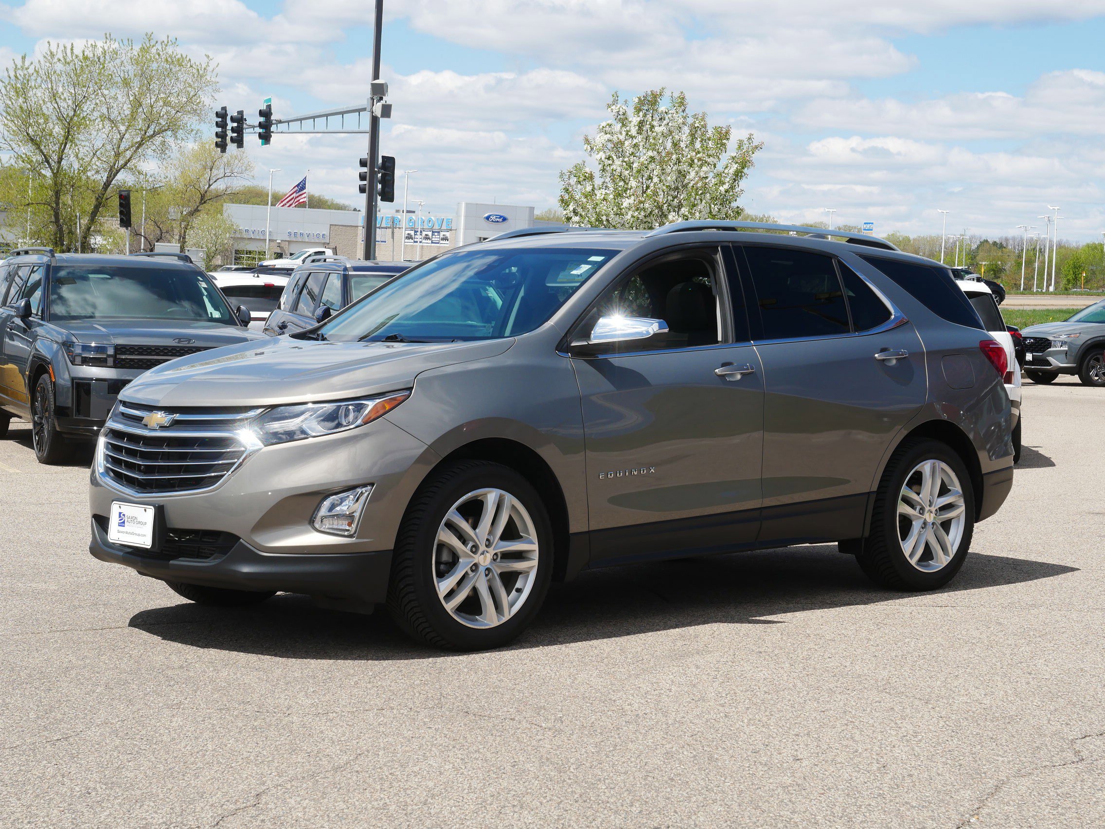 Used 2018 Chevrolet Equinox Premier with VIN 3GNAXVEV3JS579181 for sale in Inver Grove Heights, Minnesota