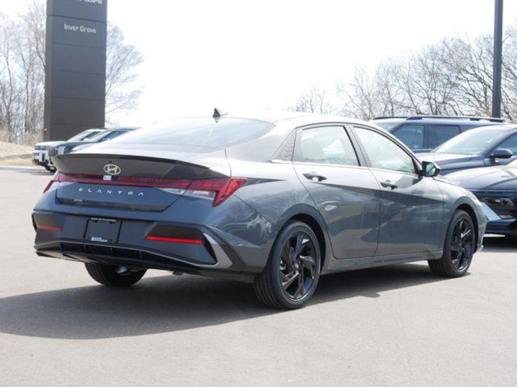 New 2026 Hyundai Elantra SEL Sport Sedan