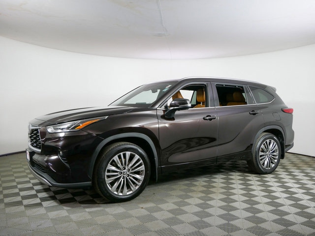 Used 2020 Toyota Highlander Platinum with VIN 5TDFZRBH1LS046266 for sale in Inver Grove Heights, Minnesota