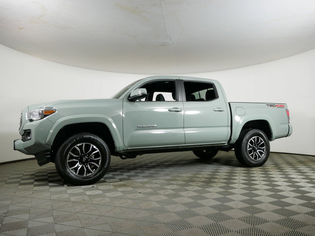 Used 2022 Toyota Tacoma TRD Sport with VIN 3TMCZ5AN8NM525614 for sale in Inver Grove Heights, Minnesota