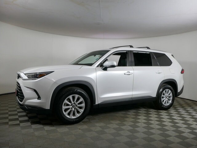 Certified 2024 Toyota Grand Highlander XLE with VIN 5TDAAAB53RS029731 for sale in Inver Grove Heights, Minnesota