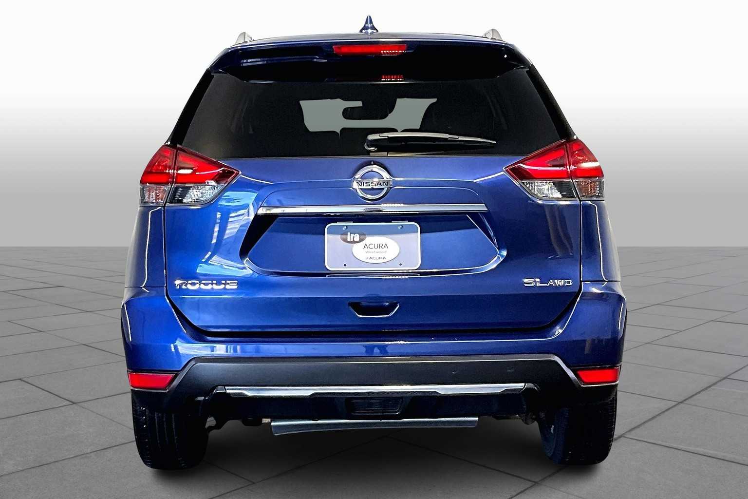 2018 Nissan Rogue SL photo 4