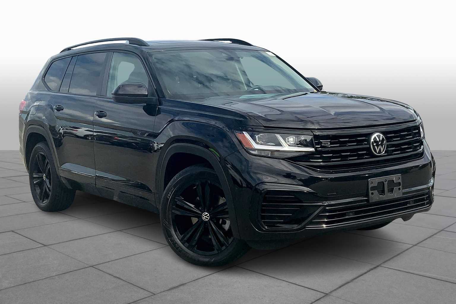 2023 Volkswagen Atlas V6 SEL R-Line photo 2