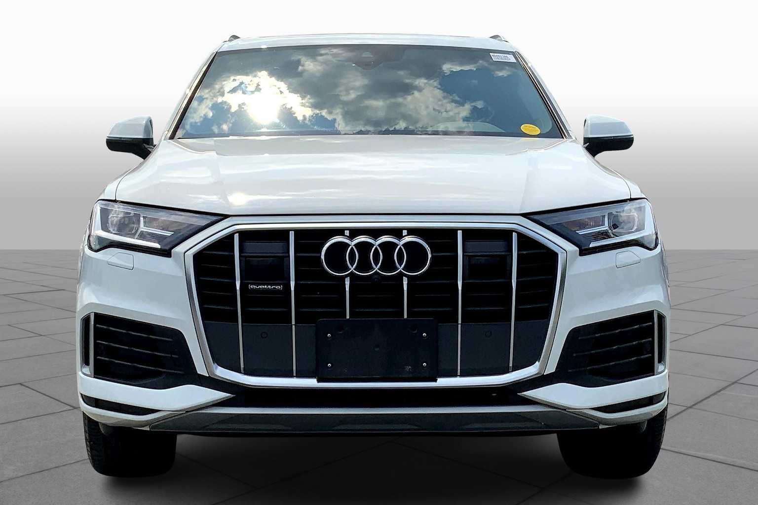 2022 Audi Q7 Premium Plus photo 3