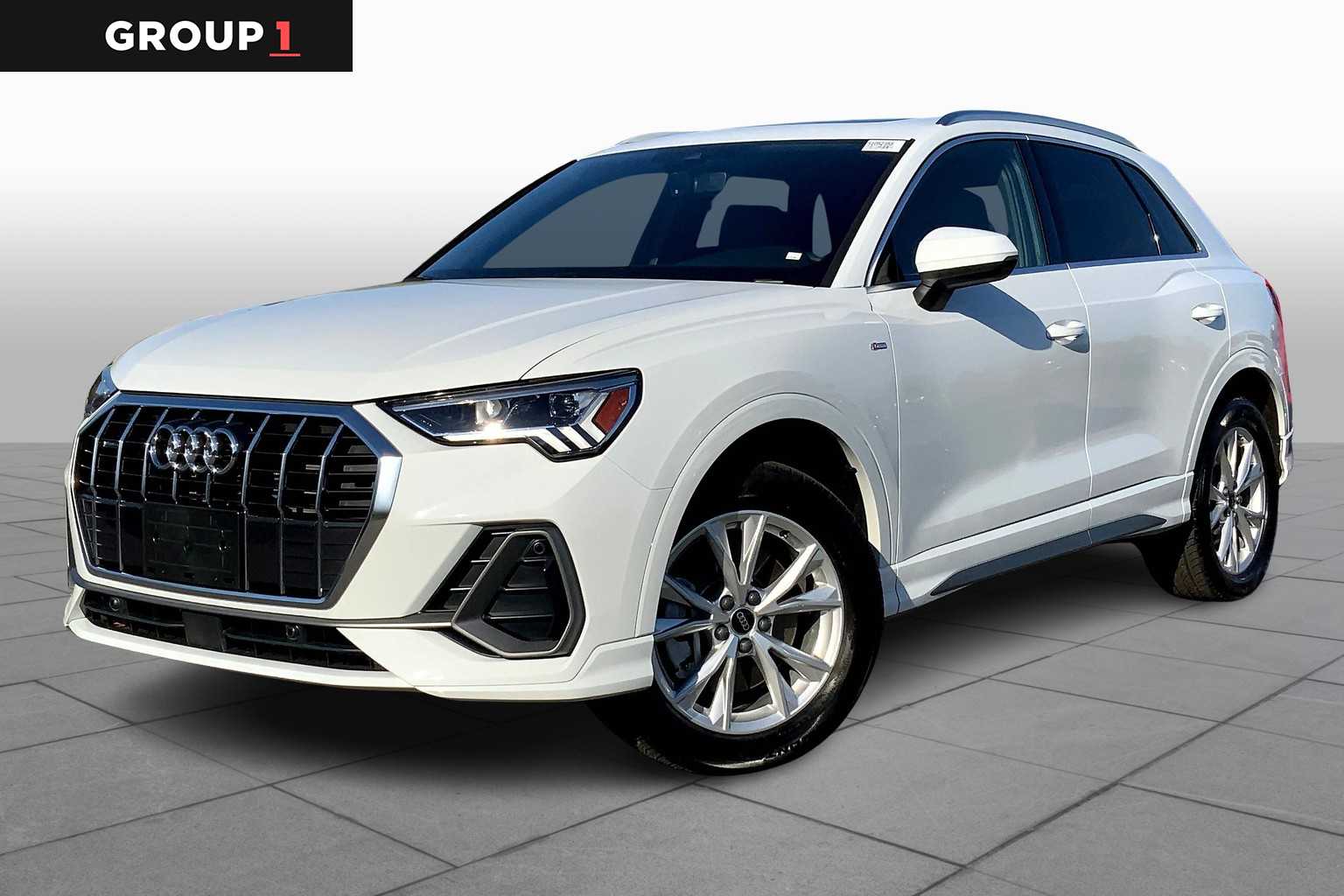 2025 Audi Q3 S Line Premium's photo