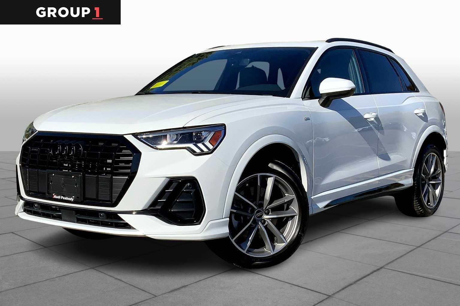 2025 Audi Q3 S Line Premium's photo