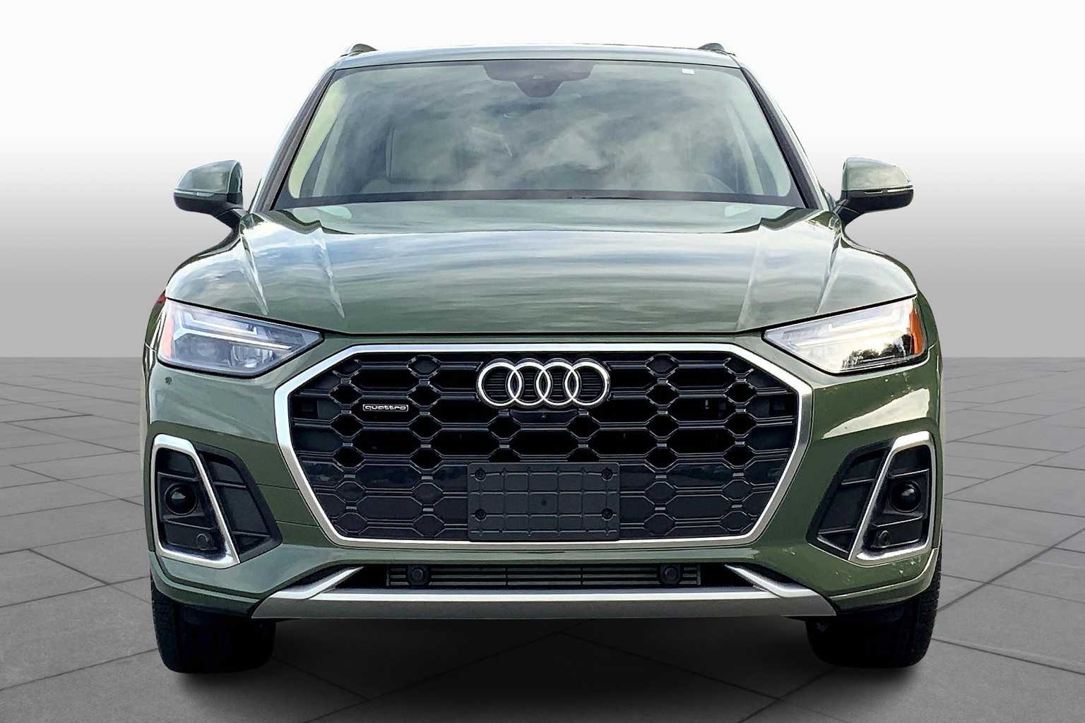 2025 Audi Q5 S line Premium Plus photo 3