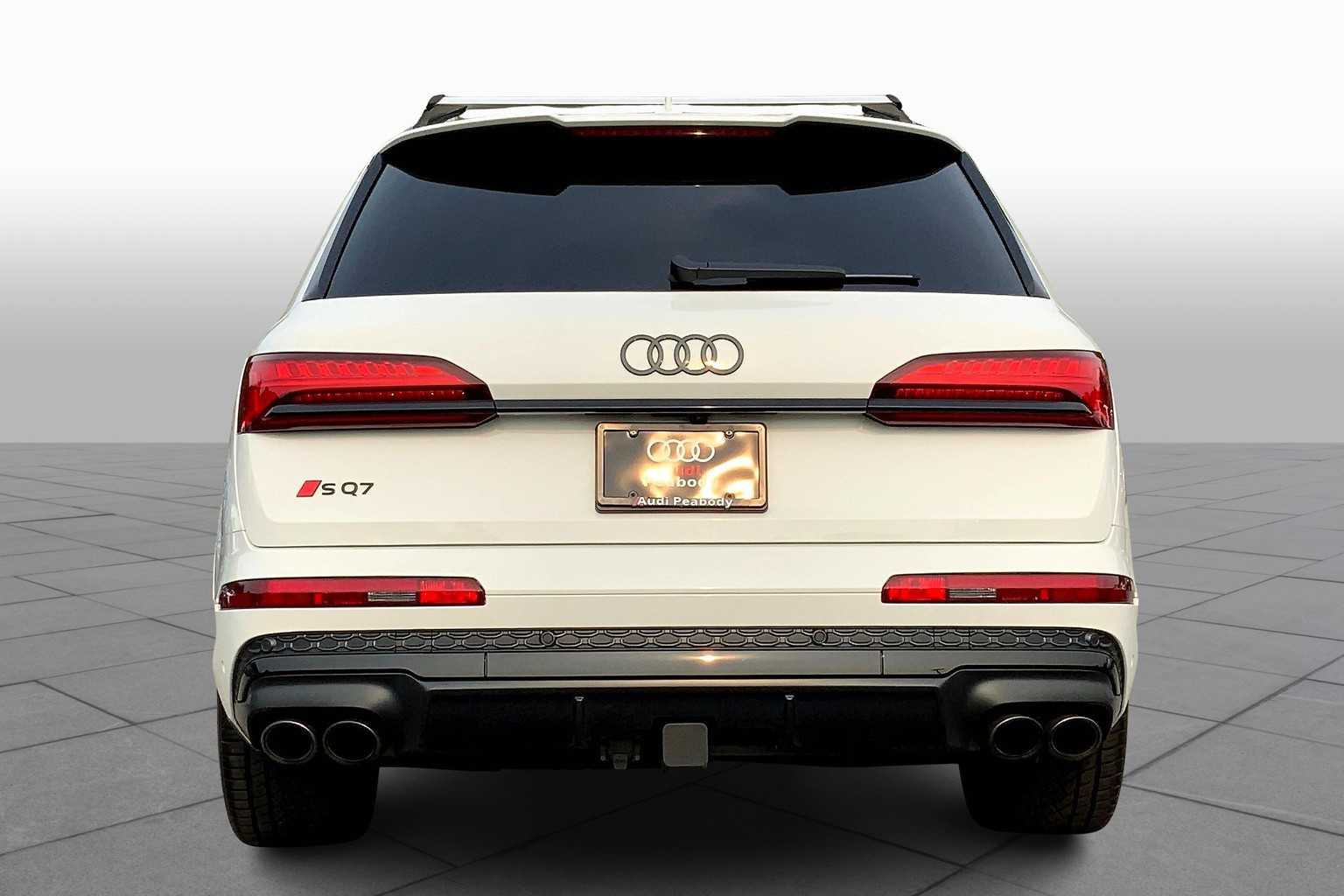 2025 Audi SQ7 Premium Plus photo 4