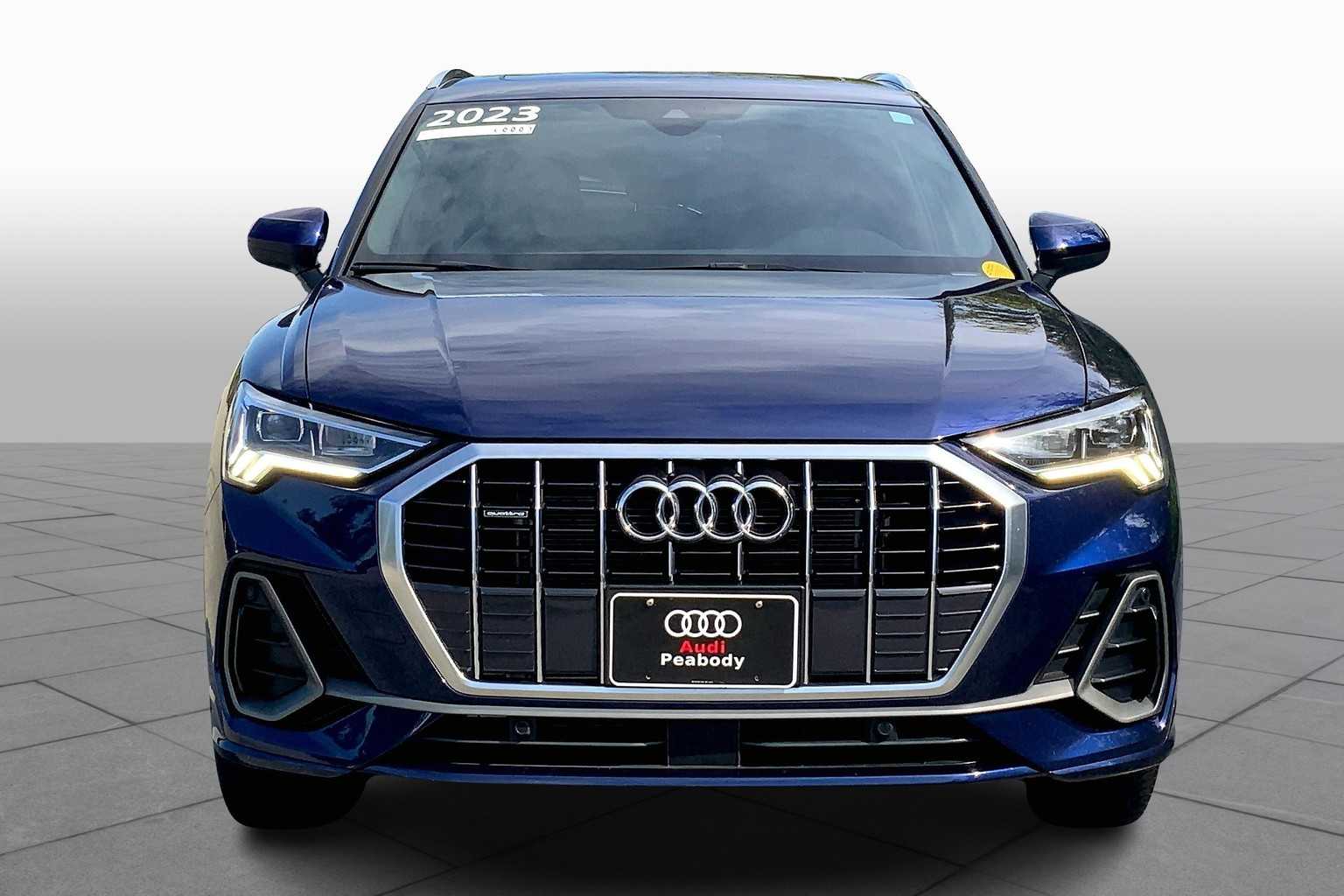 2023 Audi Q3 S line Premium photo 3