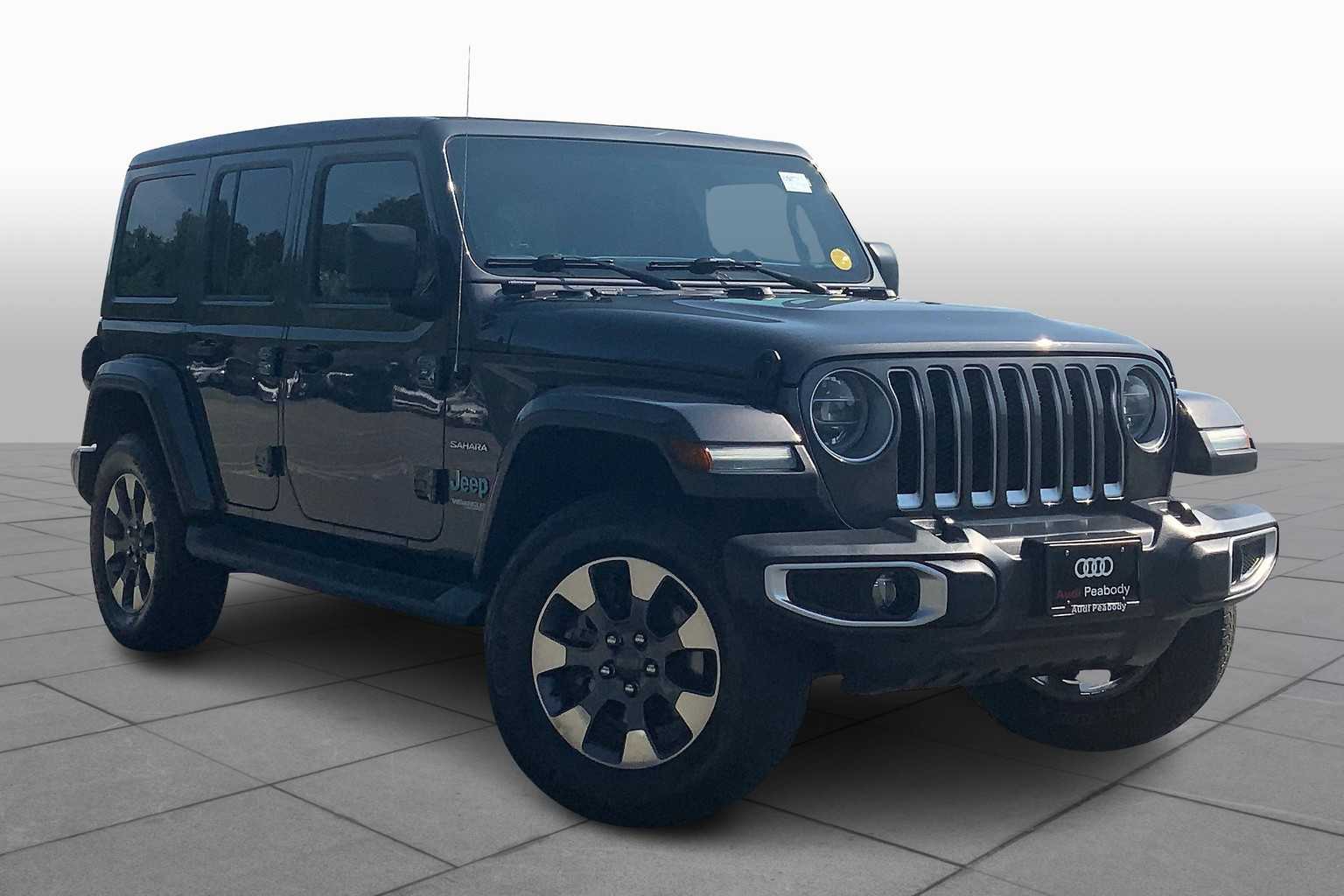 2019 Jeep Wrangler Unlimited Sahara photo 2