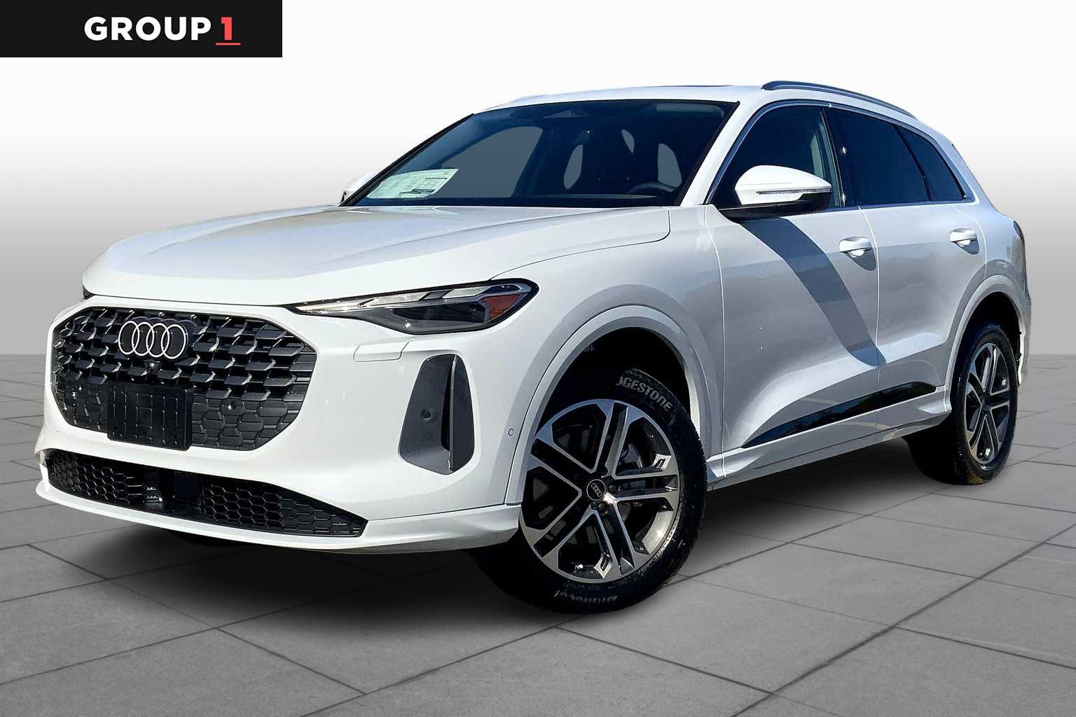 2025 Audi New Q5 Premium's photo