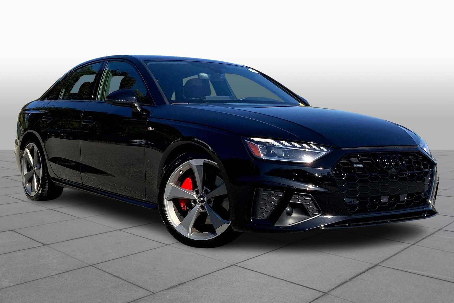 2023 Audi A4 S line Quattro Premium Plus photo 2