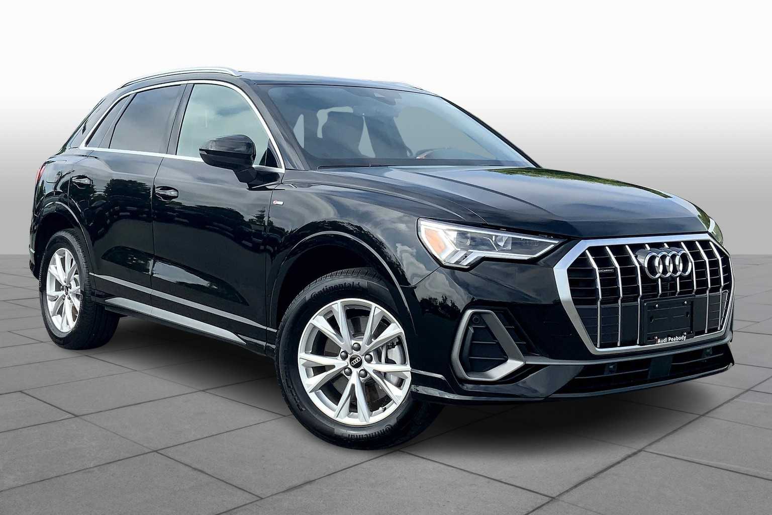 2025 Audi Q3 S line Premium Plus photo 2