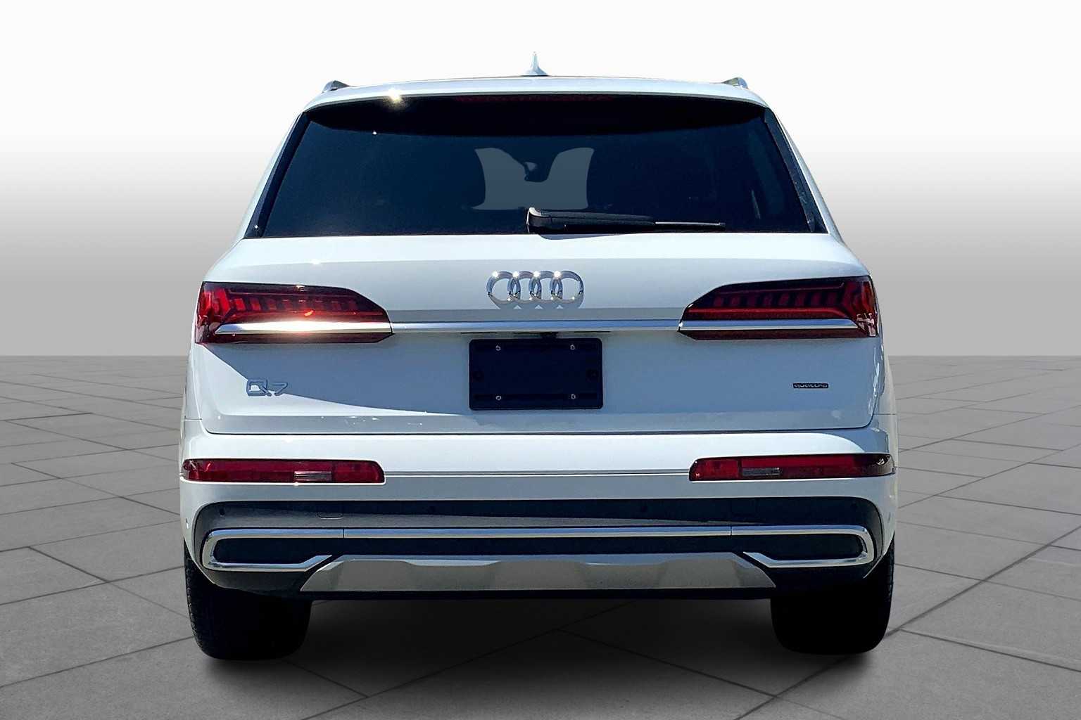 2021 Audi Q7 Prestige photo 4