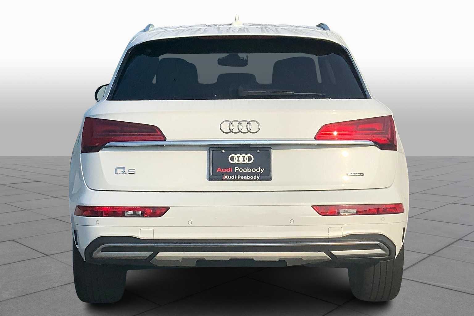 2022 Audi Q5 Premium Plus photo 4