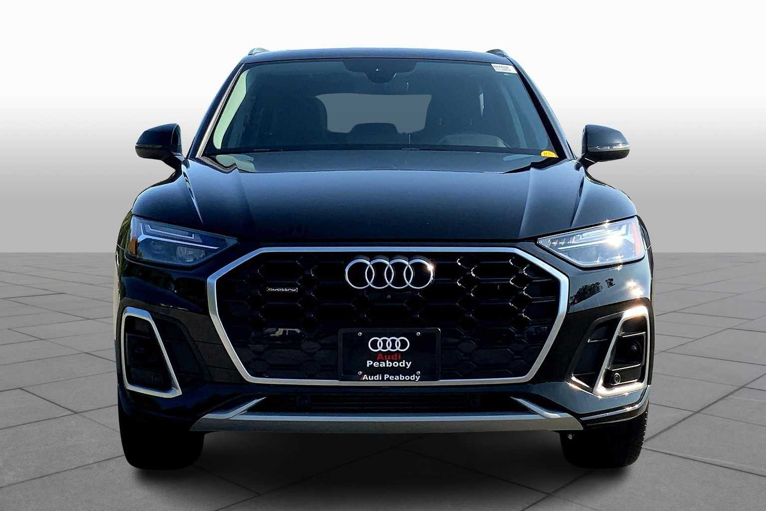 2022 Audi Q5 S line Premium Plus photo 3