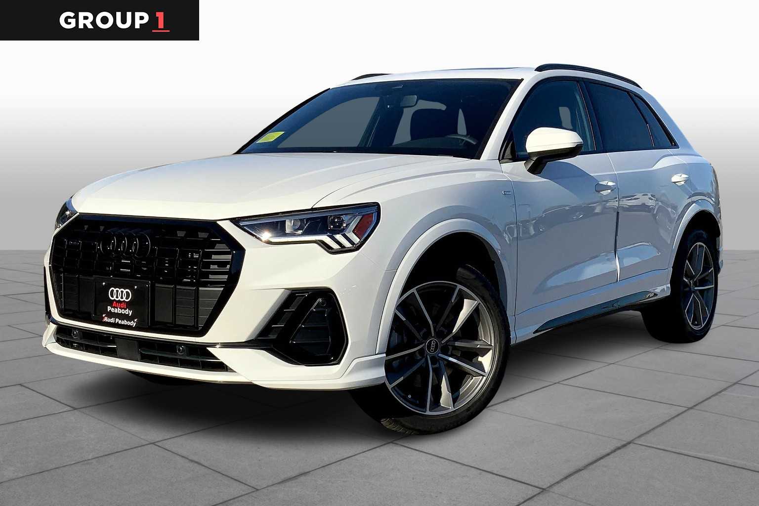 2025 Audi Q3 S Line Premium's photo