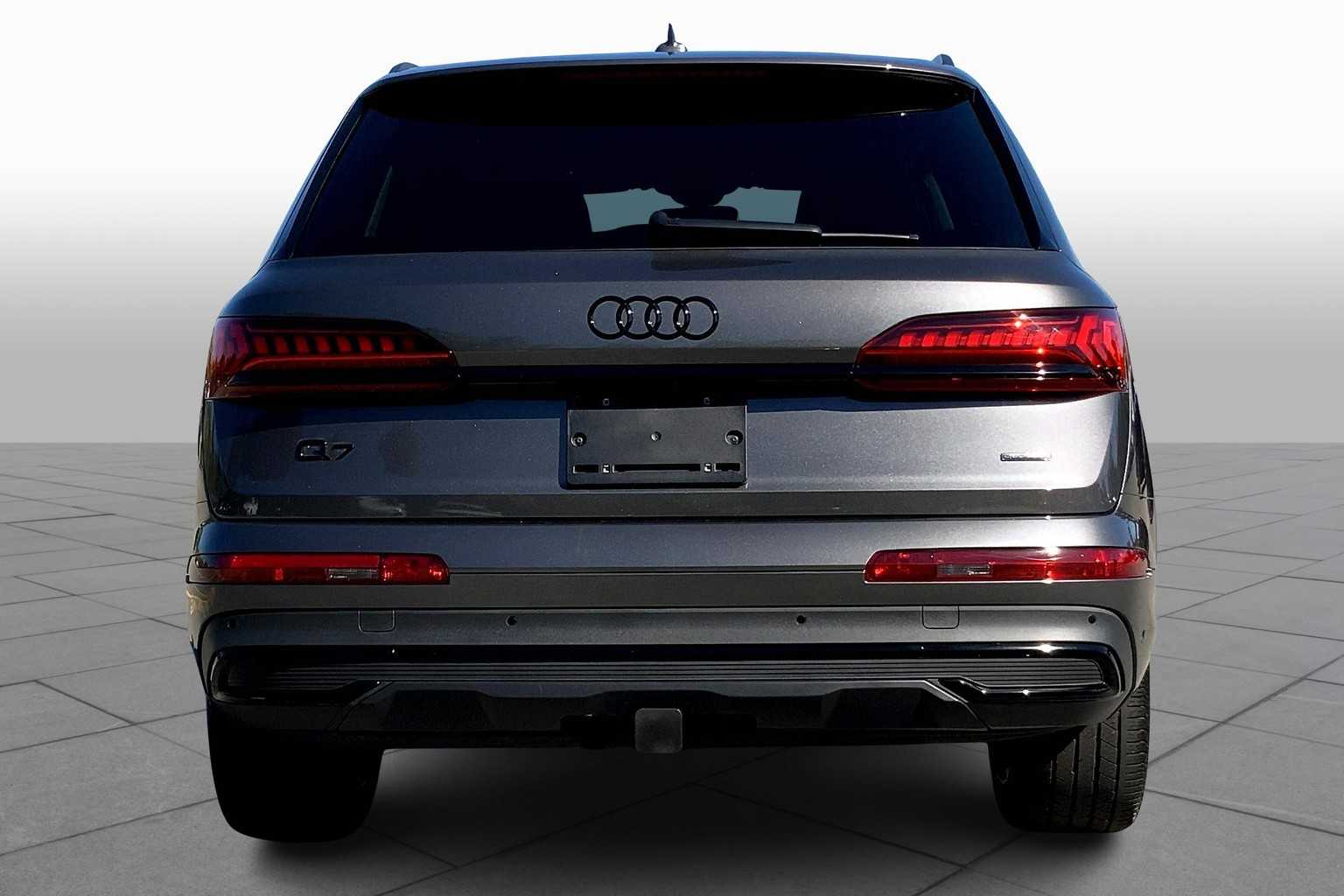 2023 Audi Q7 Premium Plus photo 4