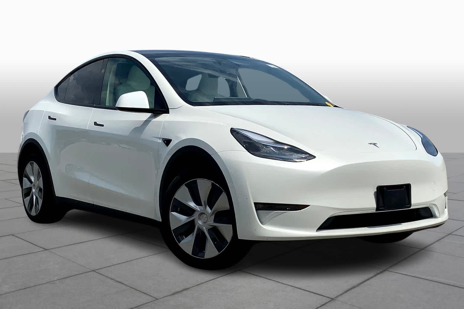 Used 2024 Tesla Model Y Long Range with VIN 7SAYGDEE1RF005154 for sale in Peabody, MA