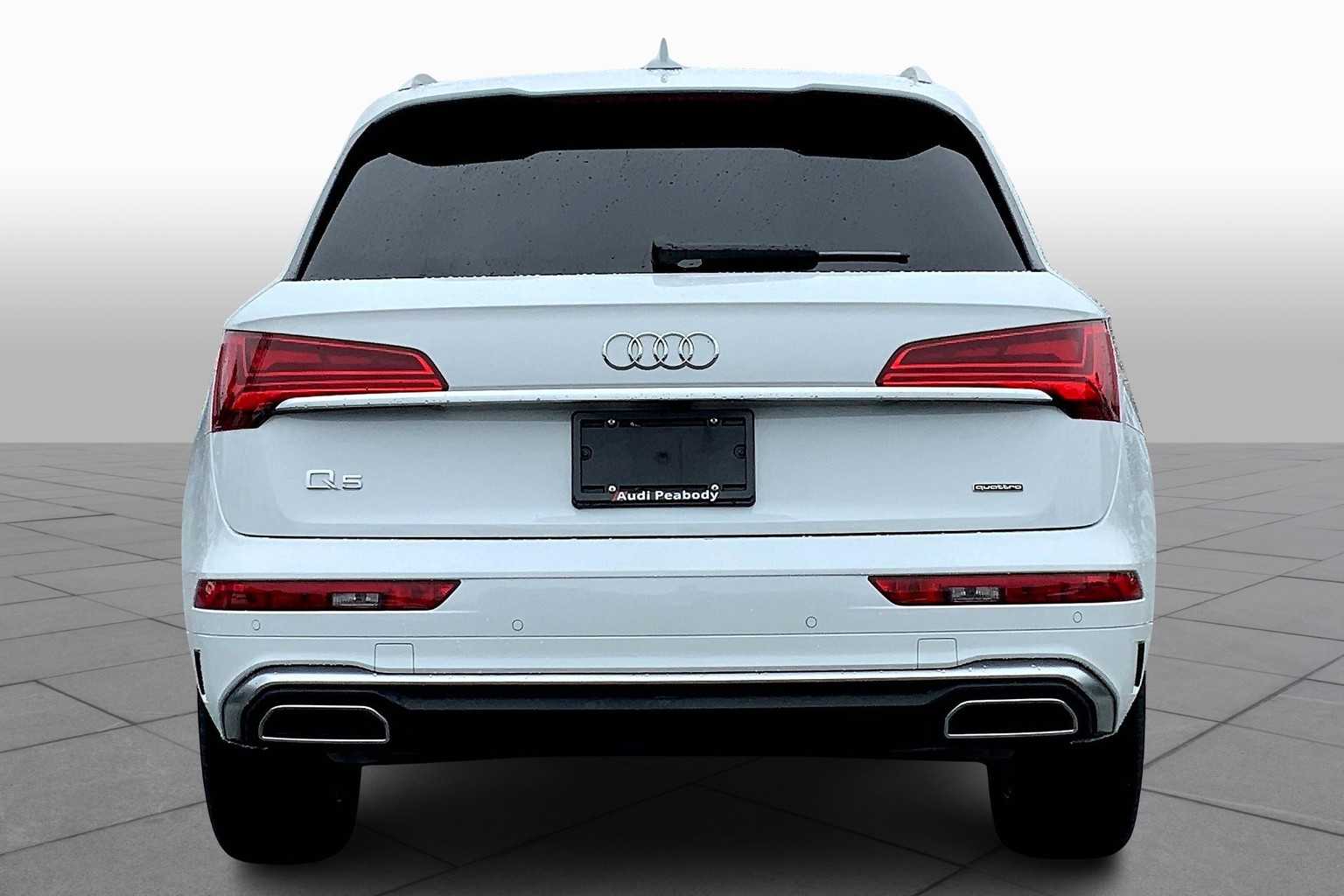 2024 Audi Q5 S line Premium Plus photo 3