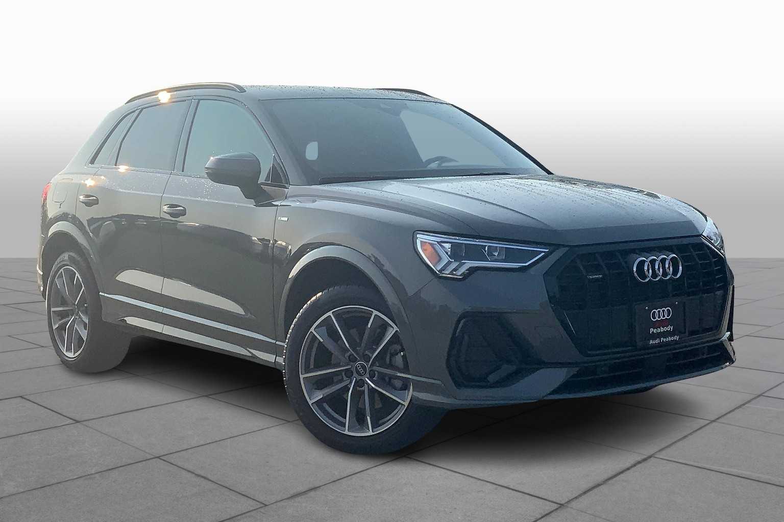 2025 Audi Q3 S line Premium photo 2