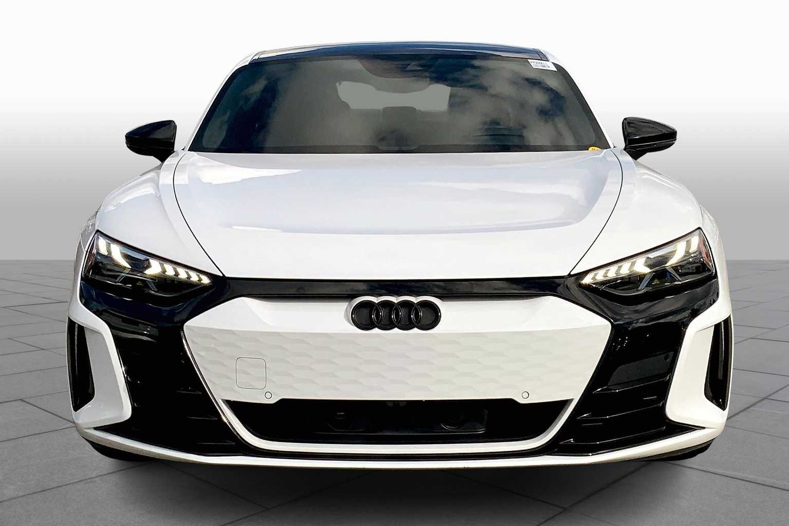 2023 Audi e-tron GT Prestige photo 3