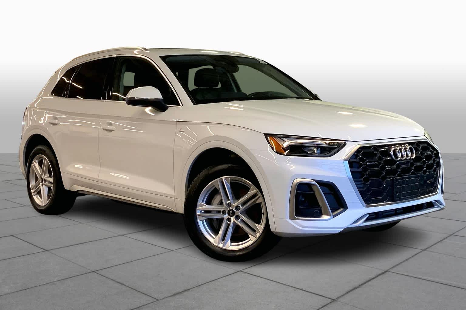 Certified 2024 Audi Q5 Premium Plus with VIN WA1E2AFY6R2109030 for sale in Peabody, MA