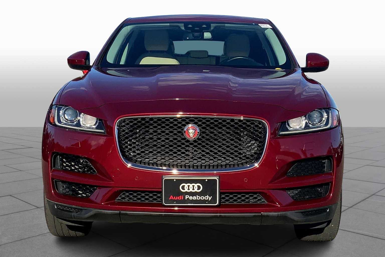 2017 Jaguar F-PACE Premium photo 3