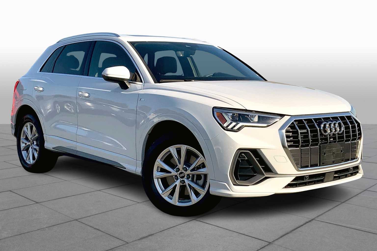 2025 Audi Q3 S line Premium photo 2