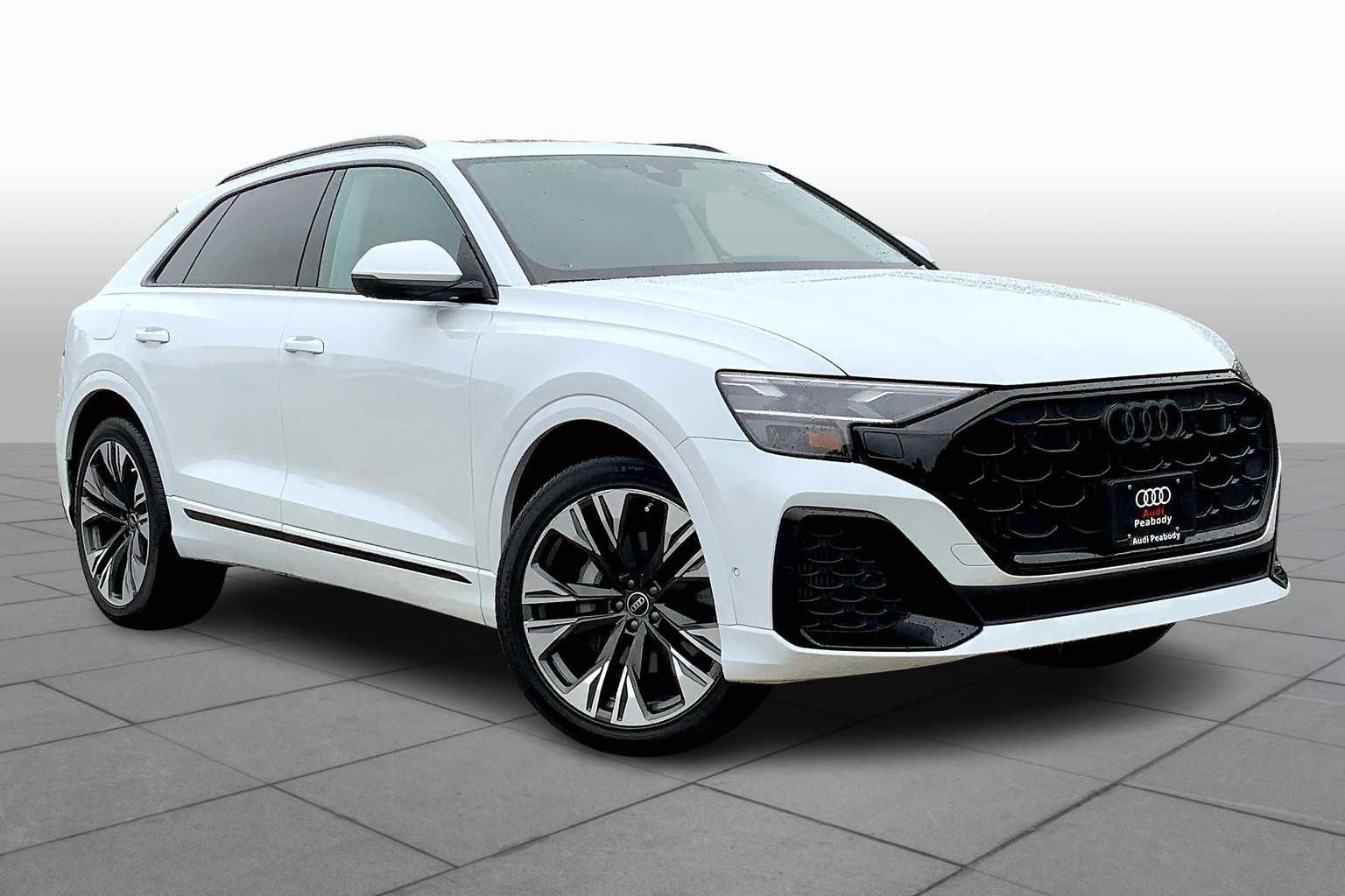 2025 Audi Q8 Premium Plus