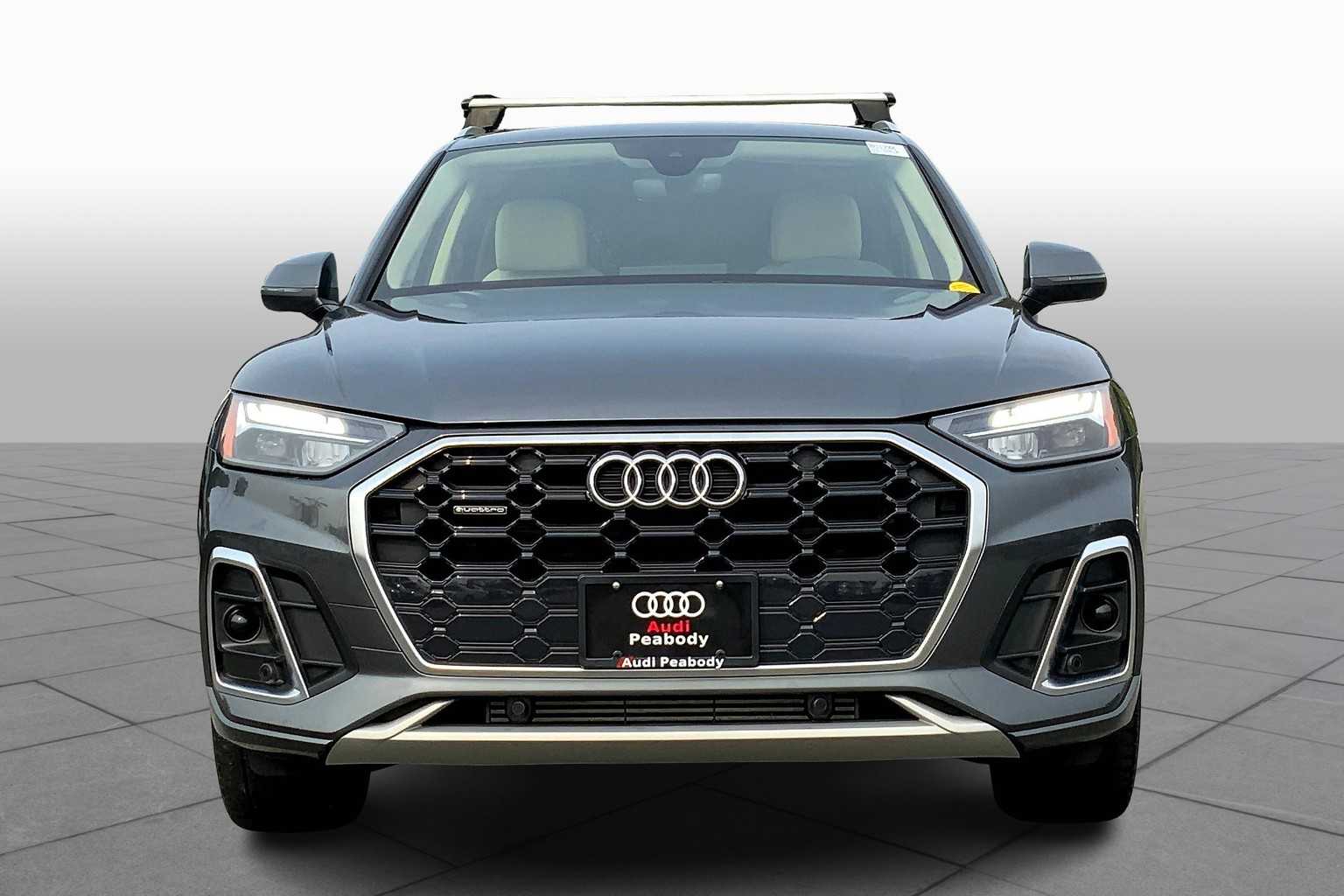 2022 Audi Q5 S line Premium photo 3