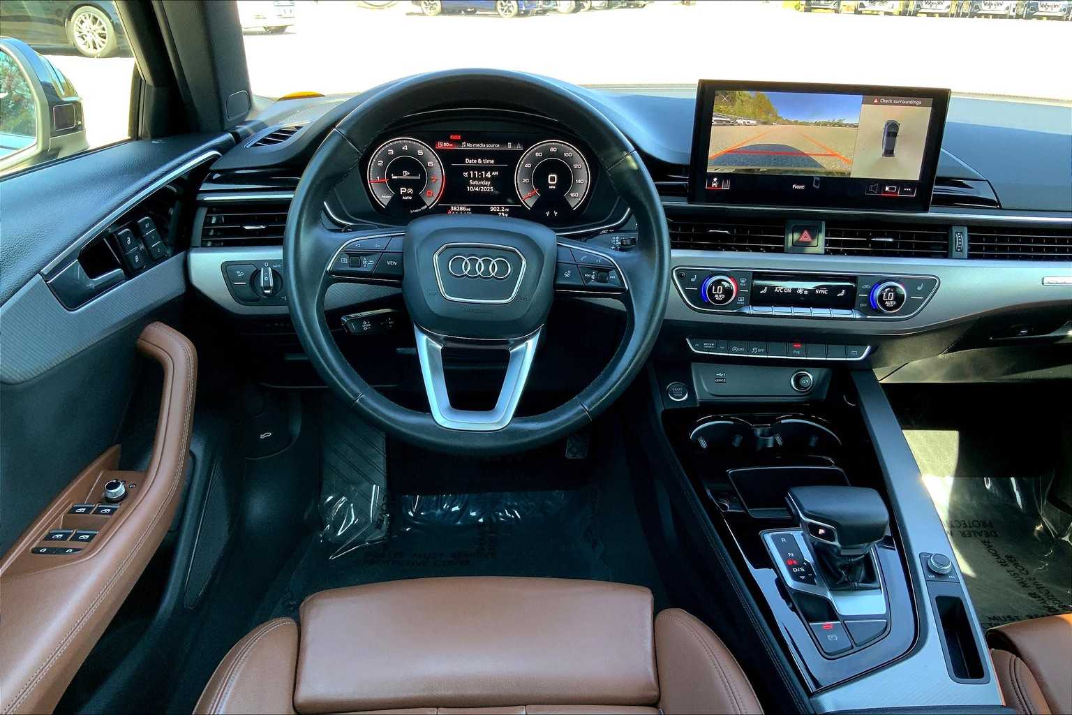2023 Audi A4 S line Quattro Premium Plus photo 4