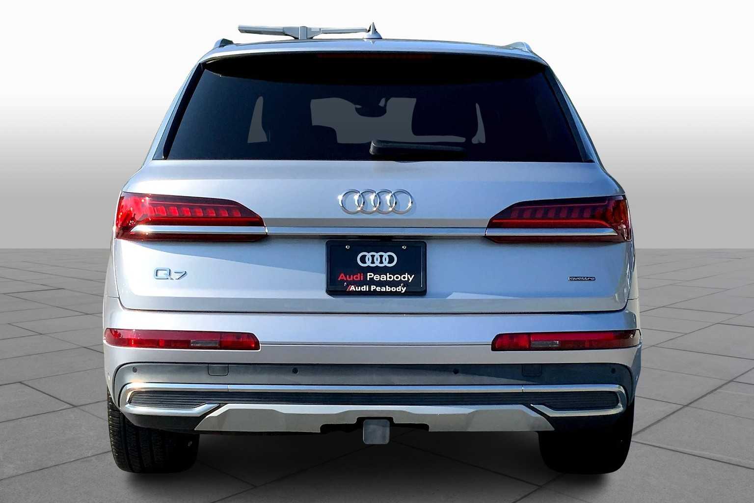 2022 Audi Q7 Premium Plus photo 2