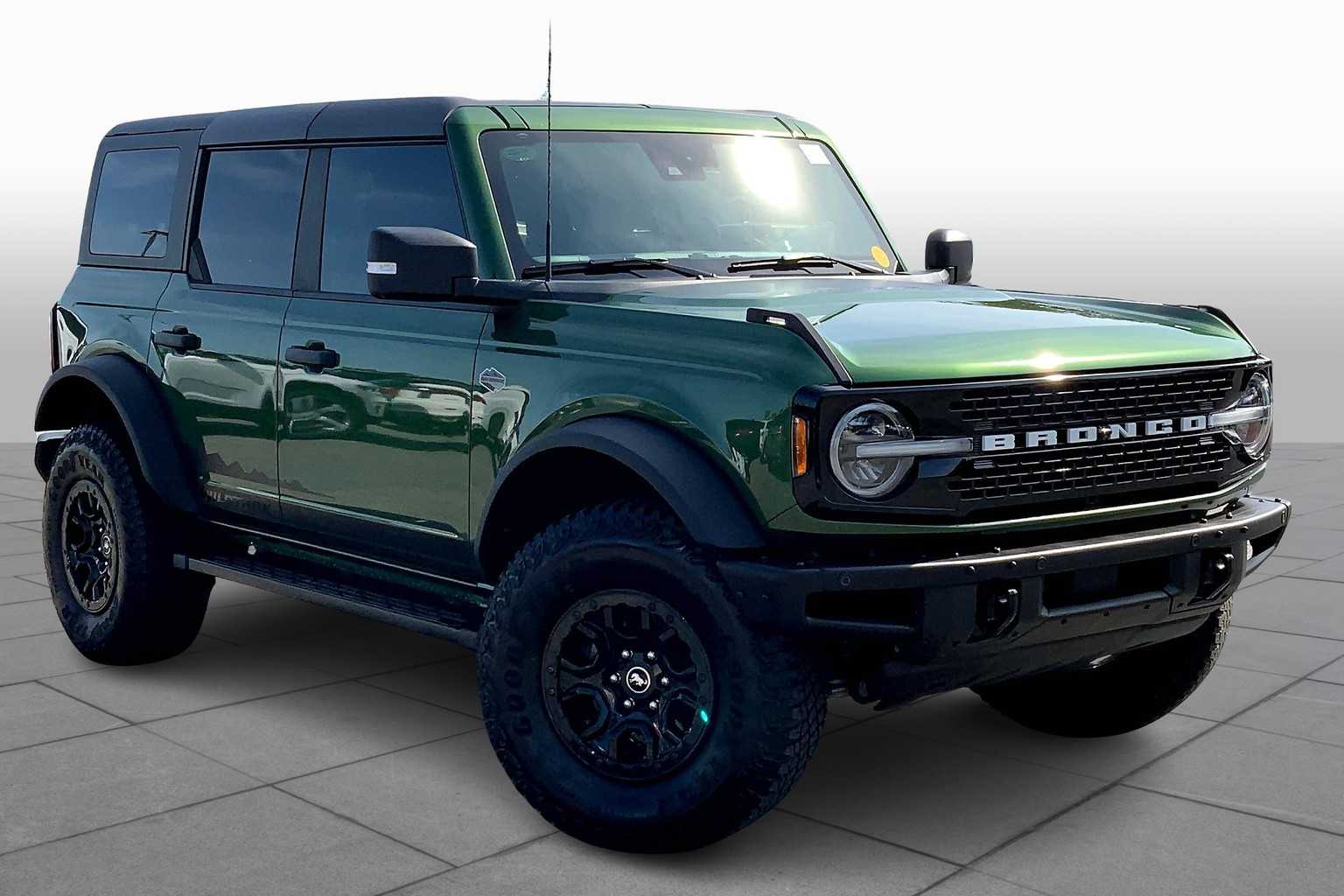 2022 Ford Bronco Wildtrak photo 2