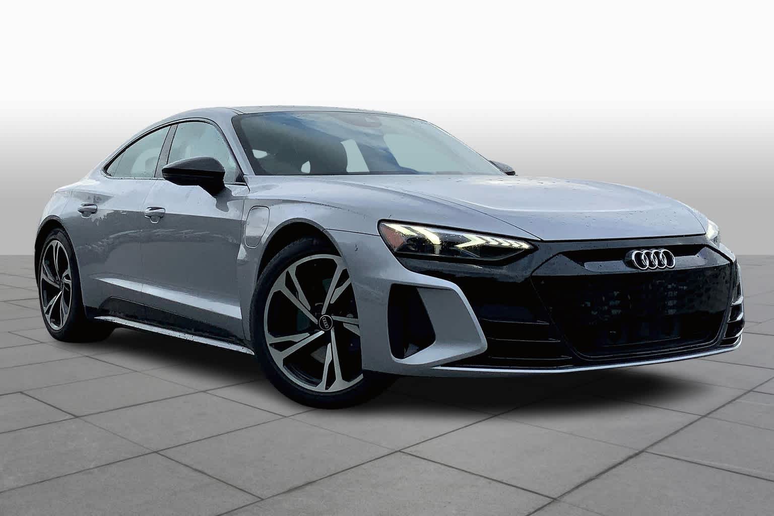 2022 Audi e-tron GT Premium Plus photo 2