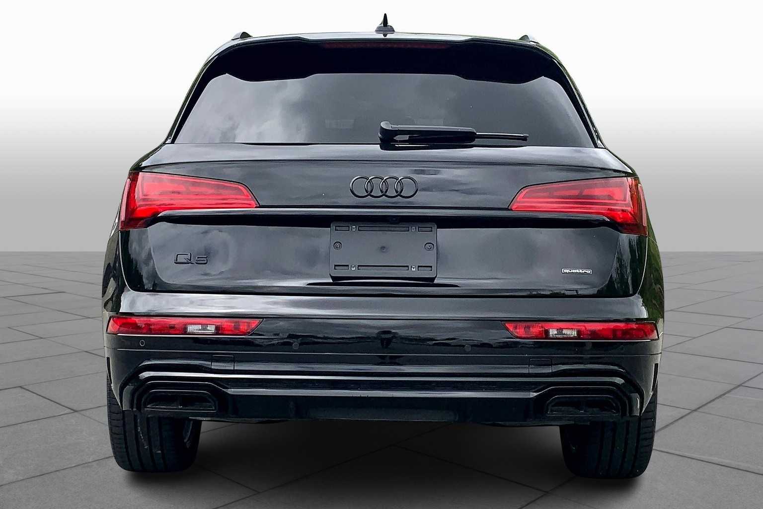 2024 Audi Q5 S line Premium Plus photo 3