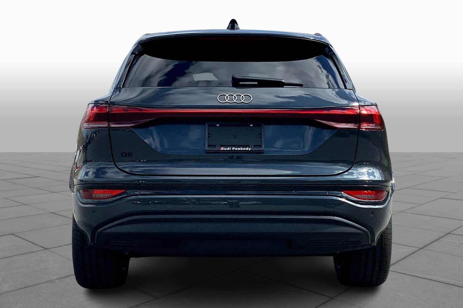 2025 Audi Q6 E-tron Premium Plus photo 3