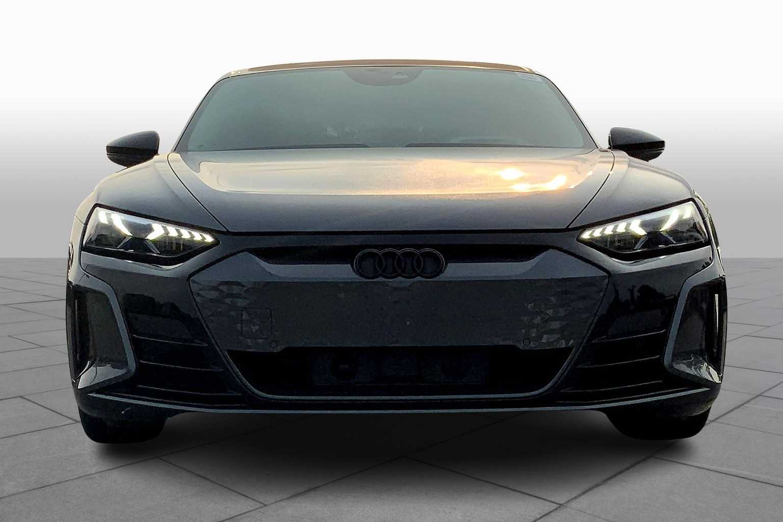 2023 Audi RS e-tron GT Base photo 3