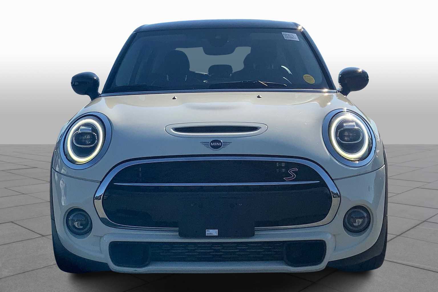 2021 Mini Cooper 4 Door Hardtop Signature photo 3