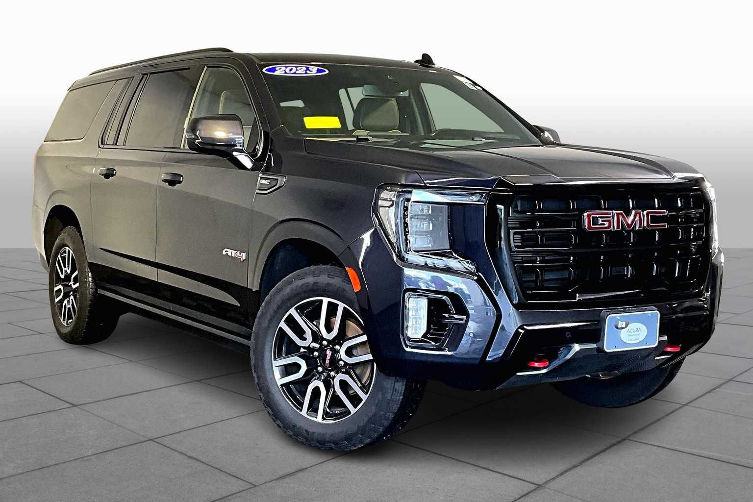 2023 Gmc Yukon XL AT4 photo 2