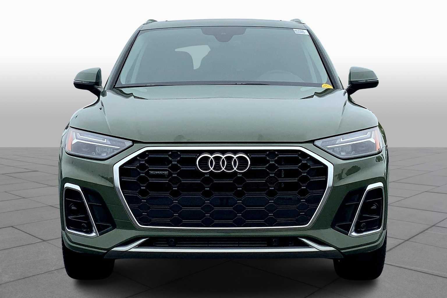 2024 Audi Q5 S line Premium photo 3